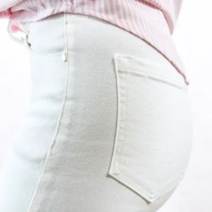 Jean Slim Tamara Blanc