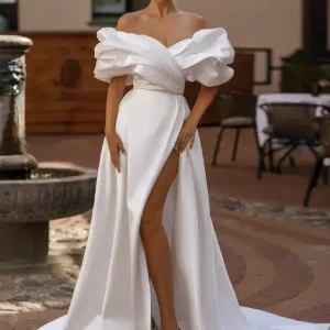 Robe de Mariée Fendue