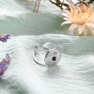 Bague cercle argentée