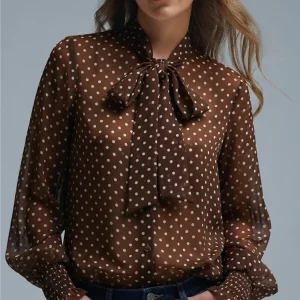 Chemise à pois marron avec détails en dentelle en mousseline de soie