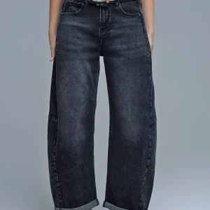 Jean Barrel noir délavé avec coutures apparentes