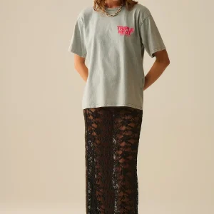 Longue jupe noire transparente de style bohémien