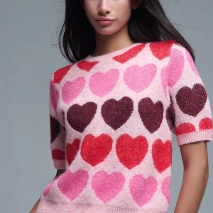 Pull à manches courtes en forme de cœur imprimé en rose