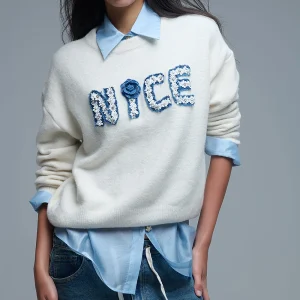 Pull crème à col rond avec Nice brodé