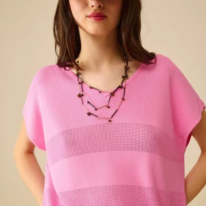 Pull en tricot à col en V fuchsia avec détails en maille ouverte