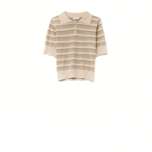 Pull rayé beige et camel à col polo
