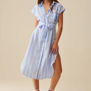 Robe chemise maxi sans manches à rayures bleues et blanches