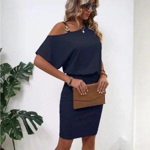 Robe cocktail bleu marine