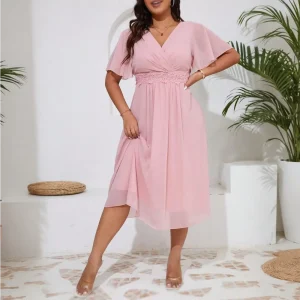 Robe cocktail grande taille