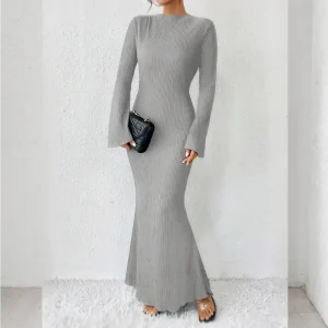 Robe cocktail manche longue