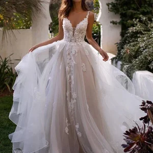 Robe de Mariée Champêtre en Dentelle Fleurie