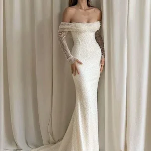 Robe de mariée fourreau dos nu