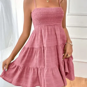 Robe d'été rose poudré