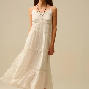 Robe longue à pinces avec empiècements en dentelle en blanc