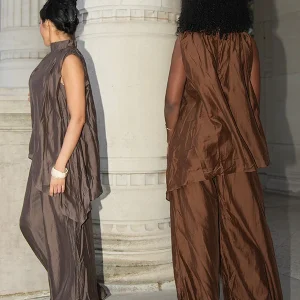 Ensemble fluide satiné