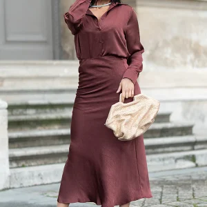 Ensemble chemise et jupe mi-longue en soie